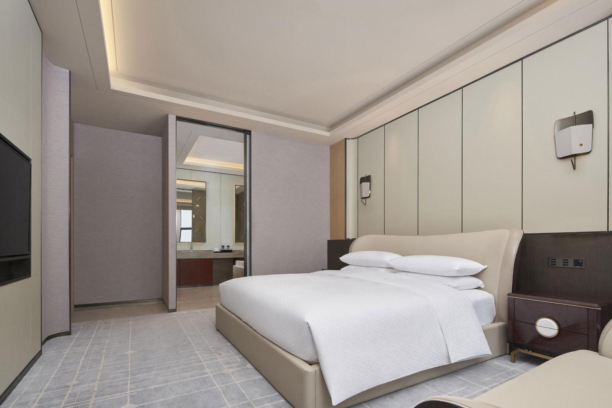 Four Points By Sheraton Guiyang, Huaxi Kuej-jang Exteriér fotografie